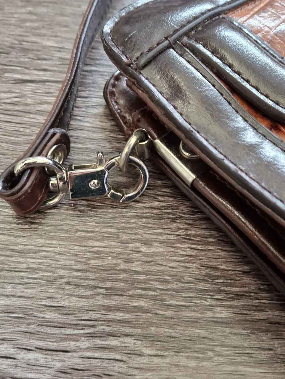 VTG MC Croc-Embossed Brown Leather Breifcase with Dark Trim And Silver Heart - Picture 6 of 16